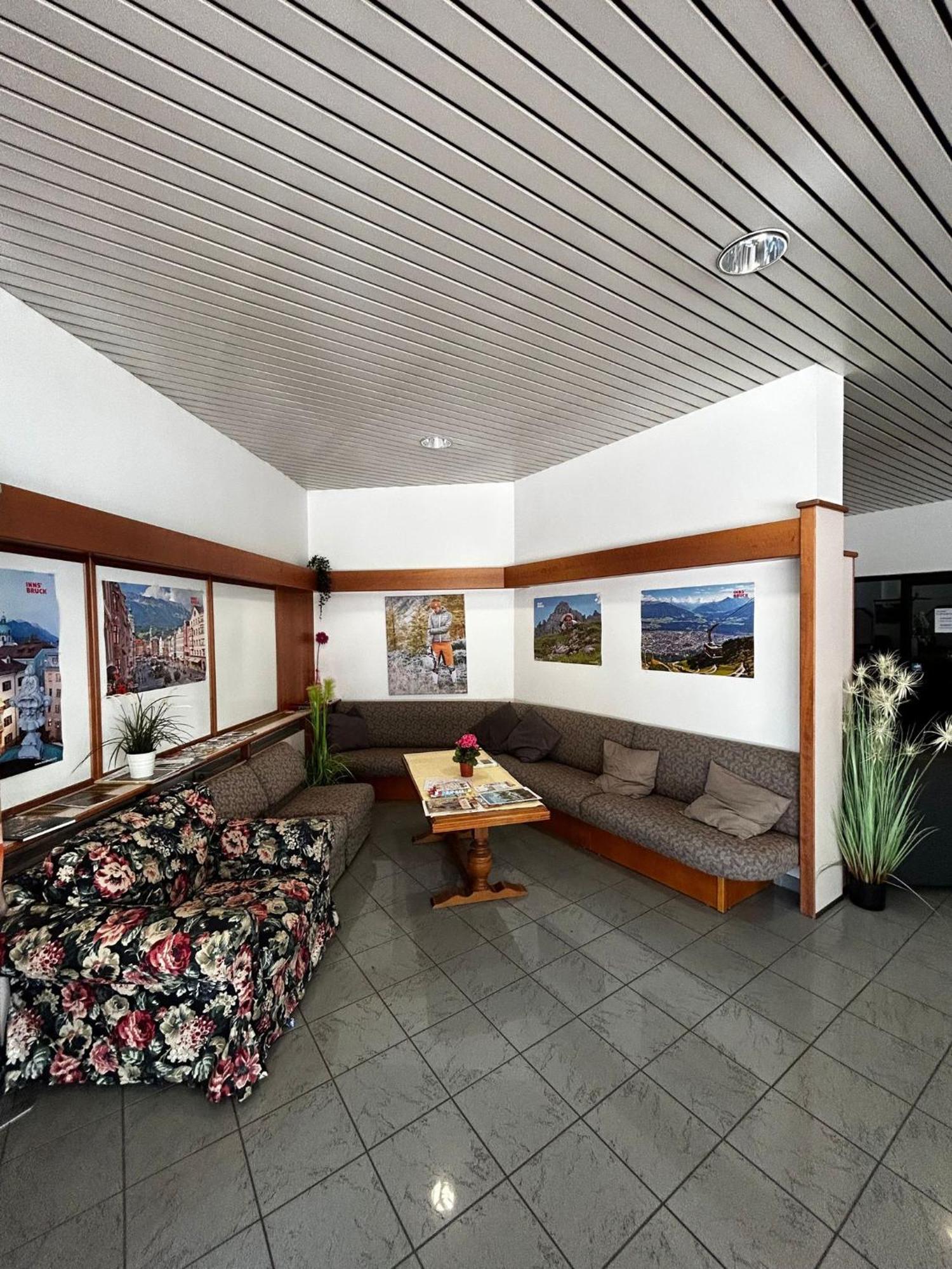 Sommerhotel Karwendel Innsbruck Exterior photo